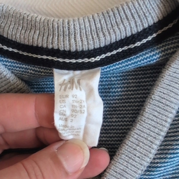 H&M blue striped preppy button down cardigan sweater 1.5-2 YRS baby boy - Picture 2 of 9